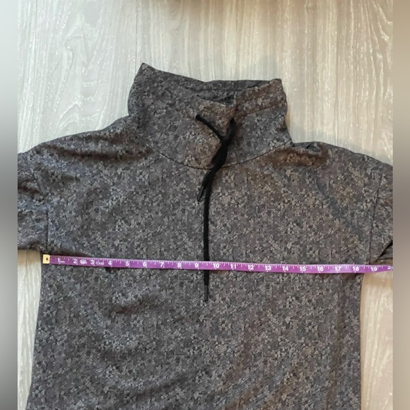 🔵5 For $15🔵 Mondetta Black & Nude Mock Neck Cowl Sweatshirt - Picture 7 of 9